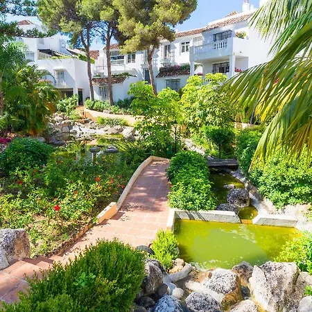 Elviria Playa White Pearl * 马尔韦利亚