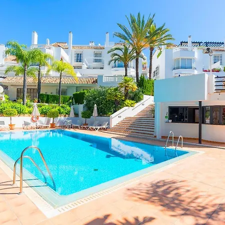 公寓 Elviria Playa White Pearl *