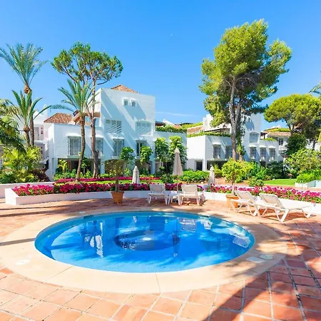 Elviria Playa White Pearl 公寓