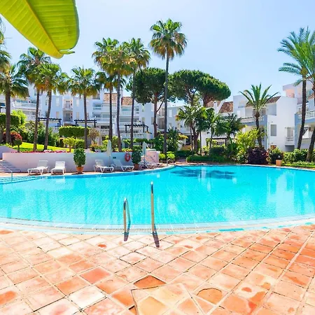 公寓 Elviria Playa White Pearl