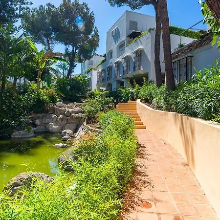 Elviria Playa White Pearl 马尔韦利亚