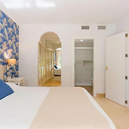 公寓 Elviria Playa White Pearl