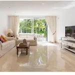 Elviria Playa White Pearl * Marbella
