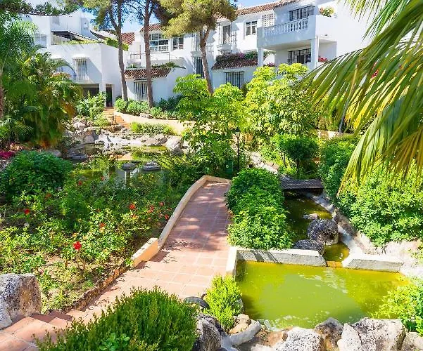 Elviria Playa White Pearl * Marbella