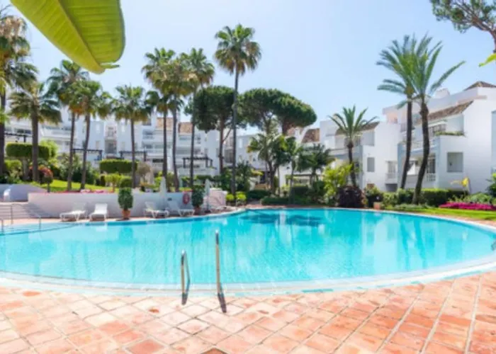 Elviria Playa White Pearl Апартаменты