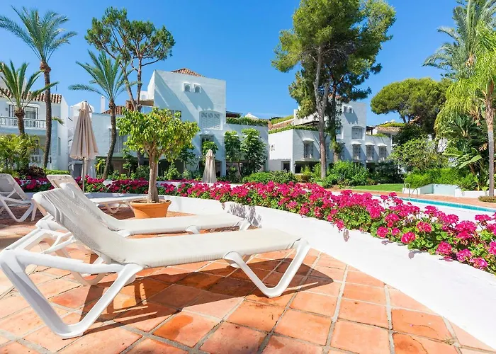 Elviria Playa White Pearl * Марбелья
