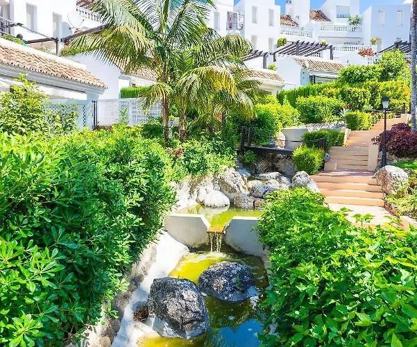 Апартаменты Elviria Playa White Pearl Марбелья