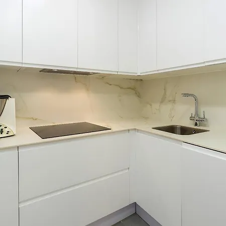 Elviria Playa White Pearl *